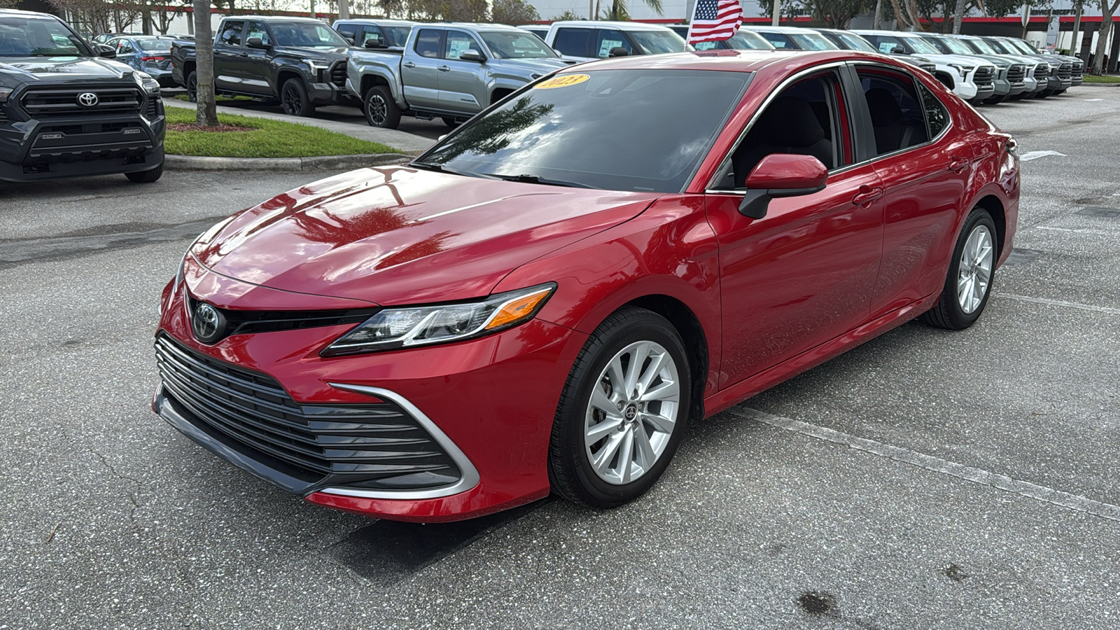 2023 Toyota Camry LE 3