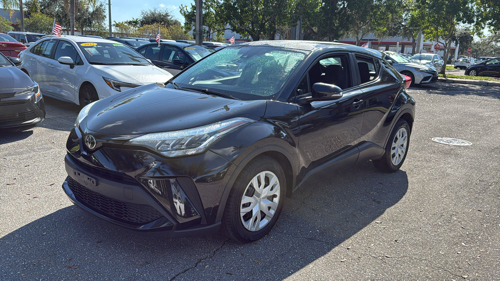 2020 Toyota C-HR LE 3