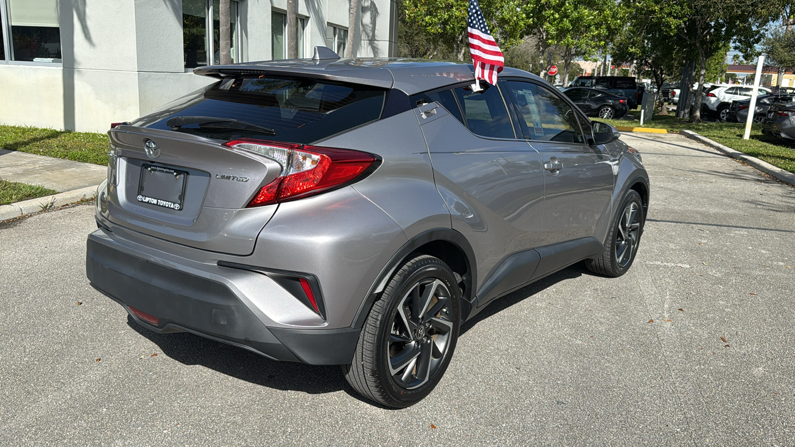 2020 Toyota C-HR Limited 10