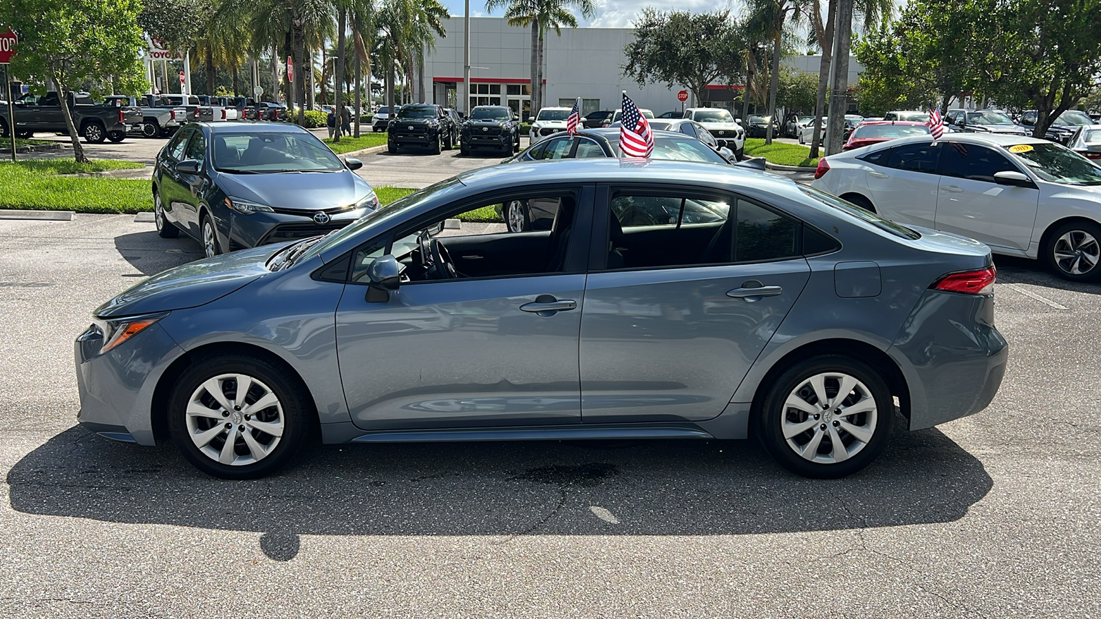 2021 Toyota Corolla LE 4