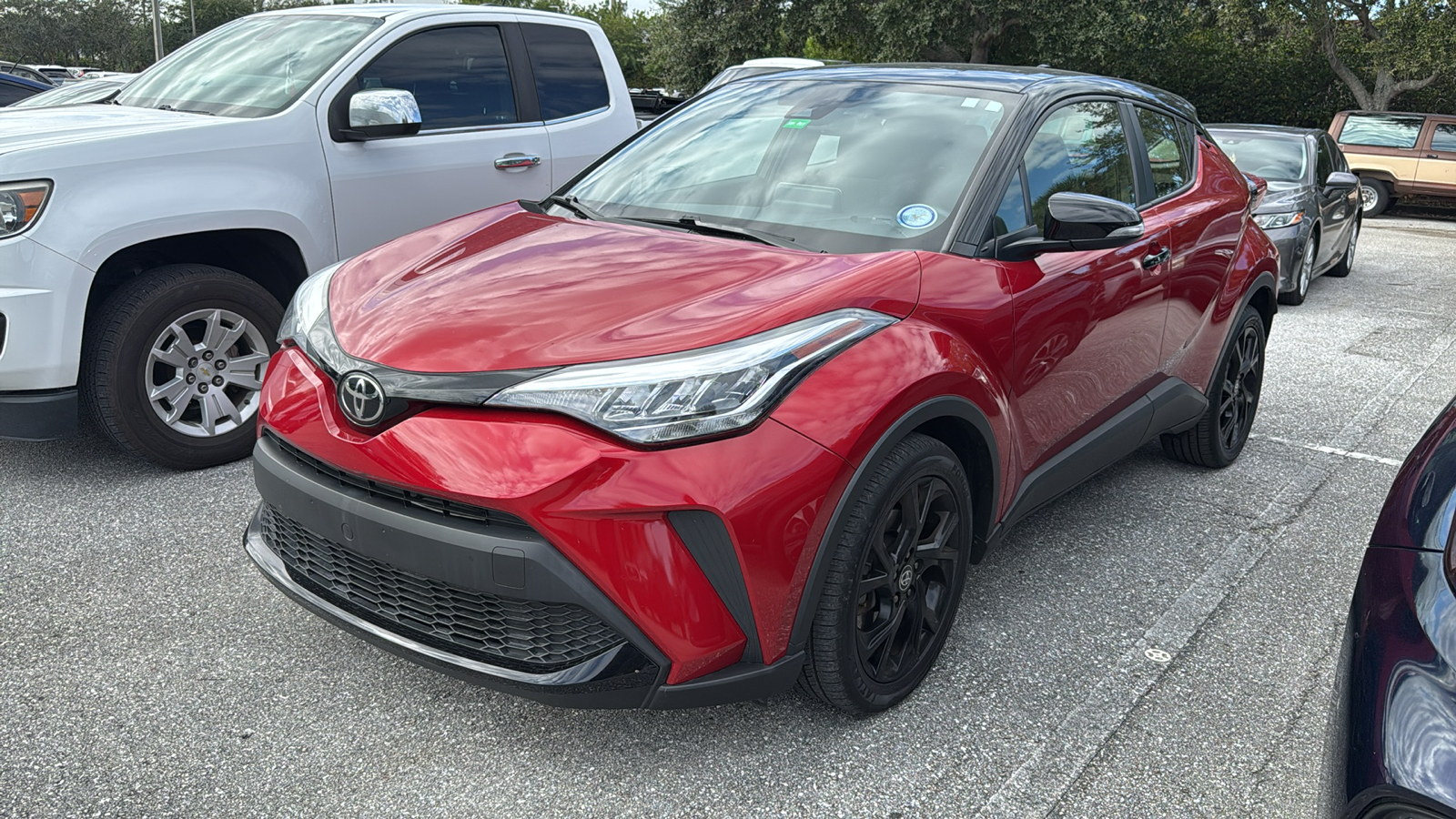 2021 Toyota C-HR LE 3