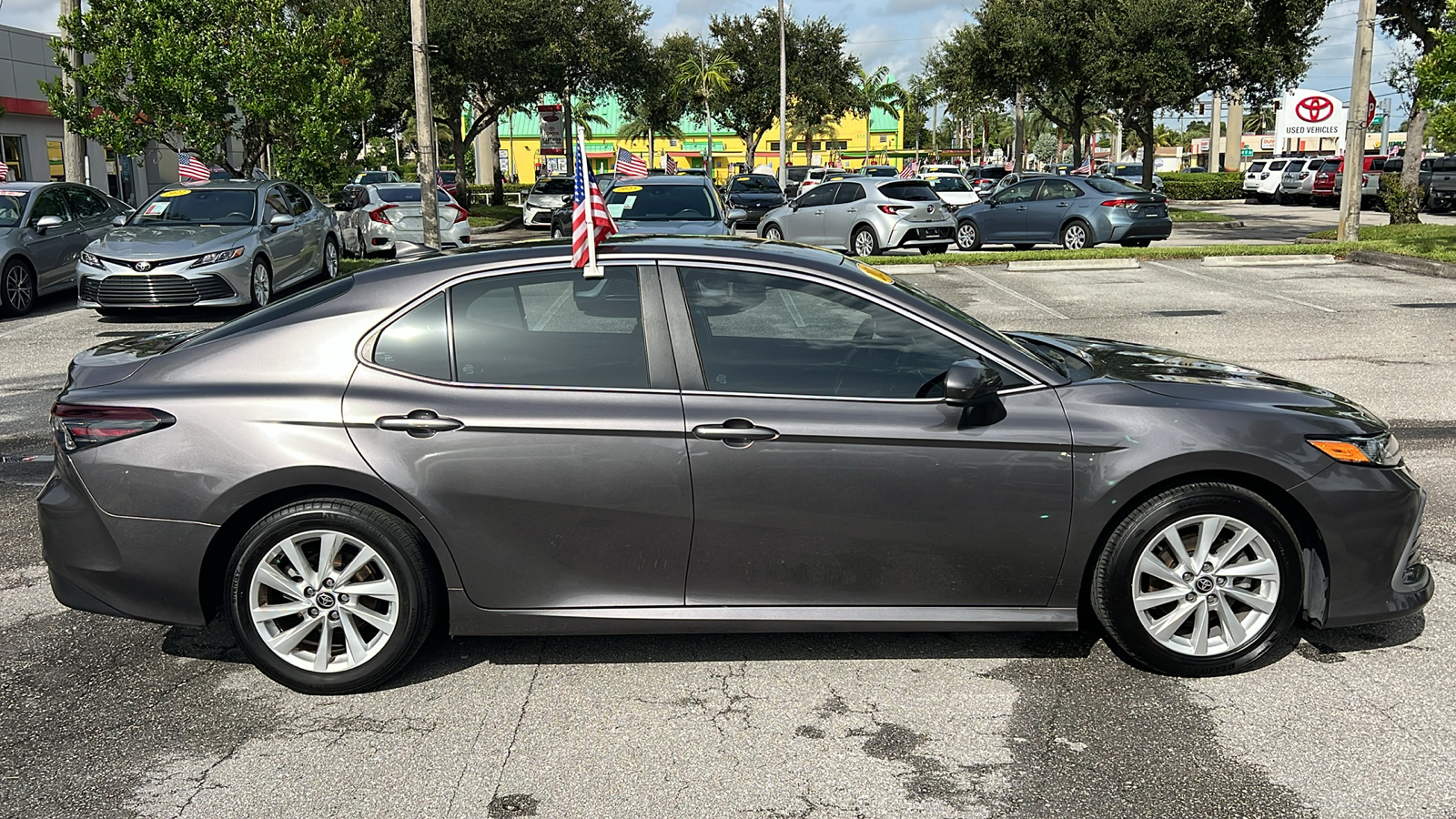 2023 Toyota Camry LE 10