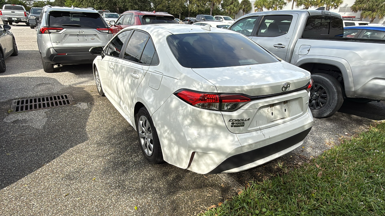 2020 Toyota Corolla LE 4