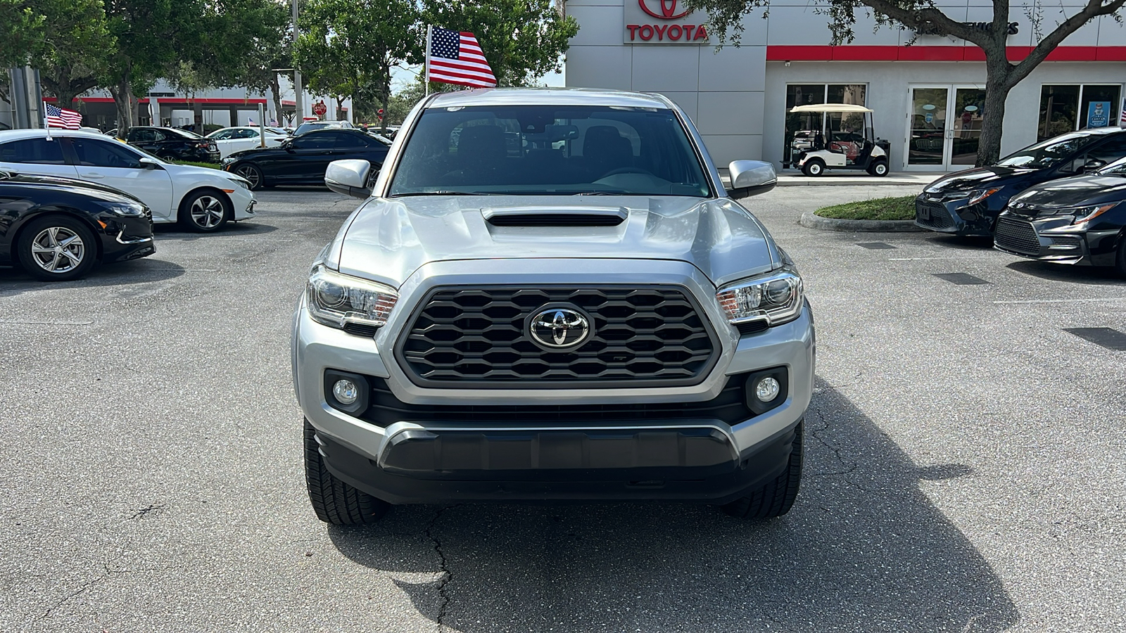 2020 Toyota Tacoma TRD Sport 2