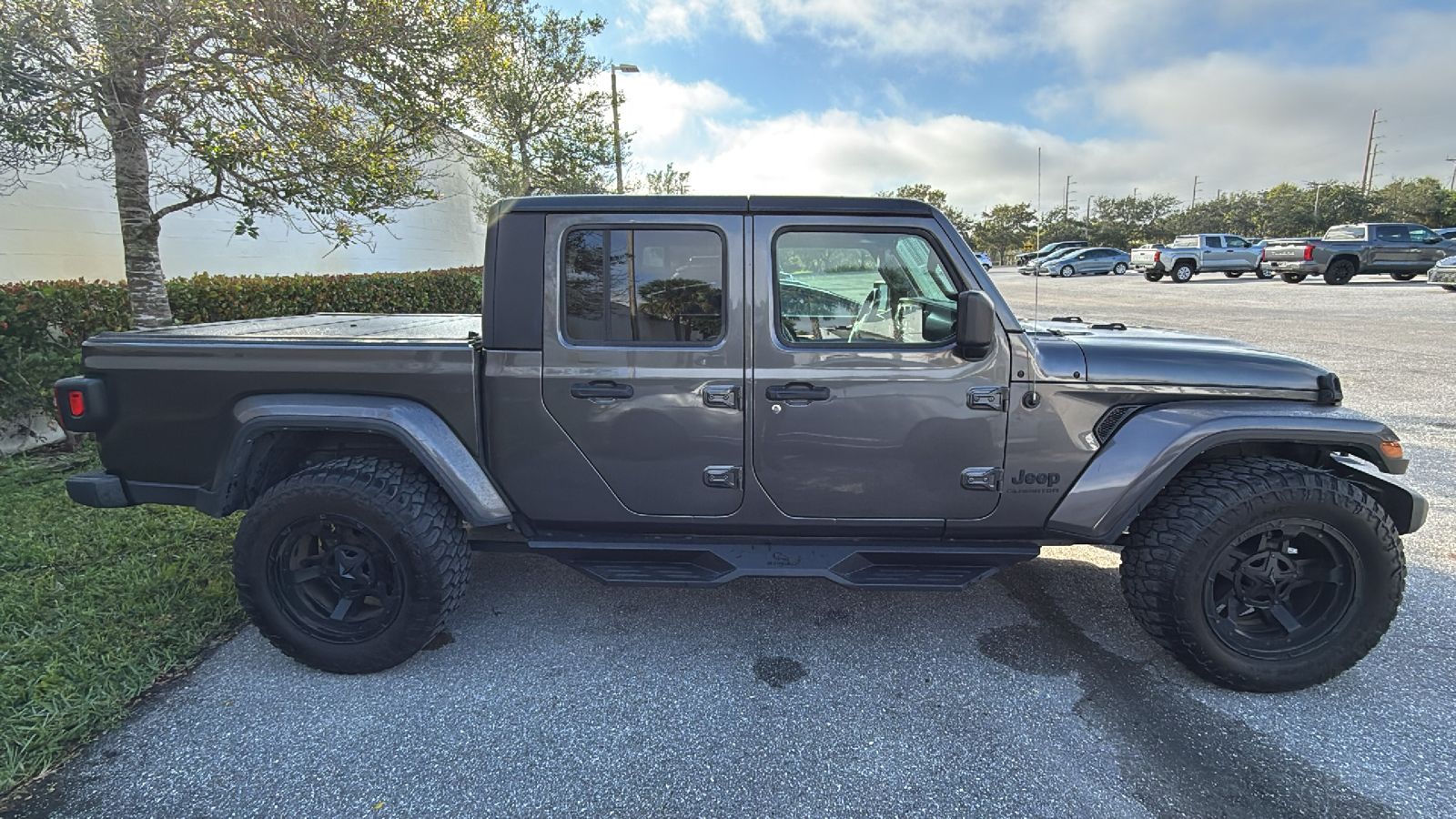 2022 Jeep Gladiator Sport 7