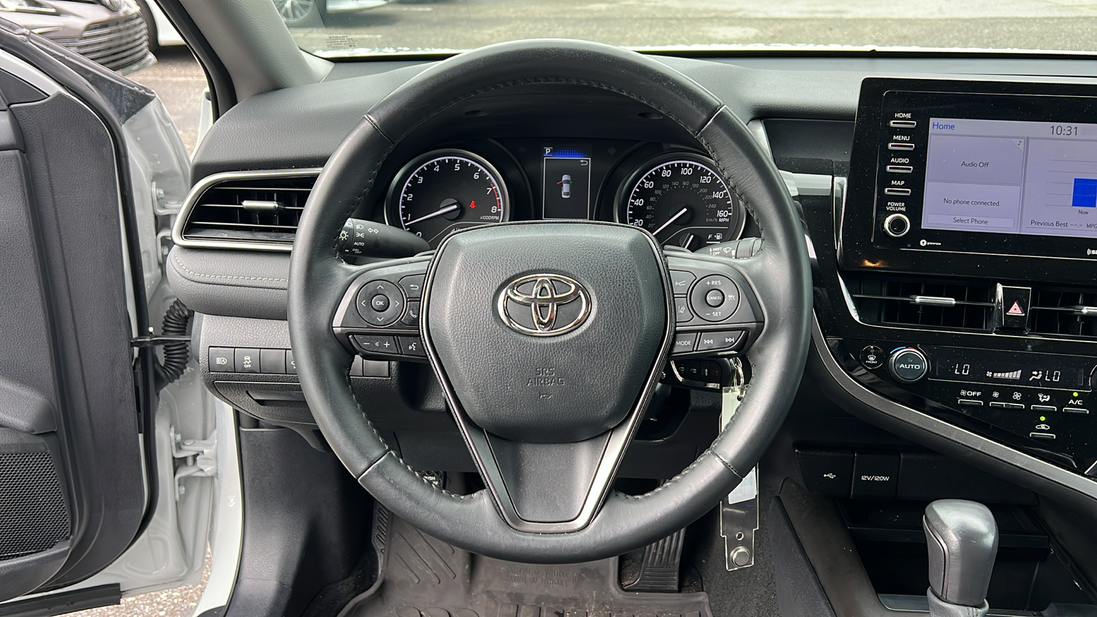 2023 Toyota Camry SE 19