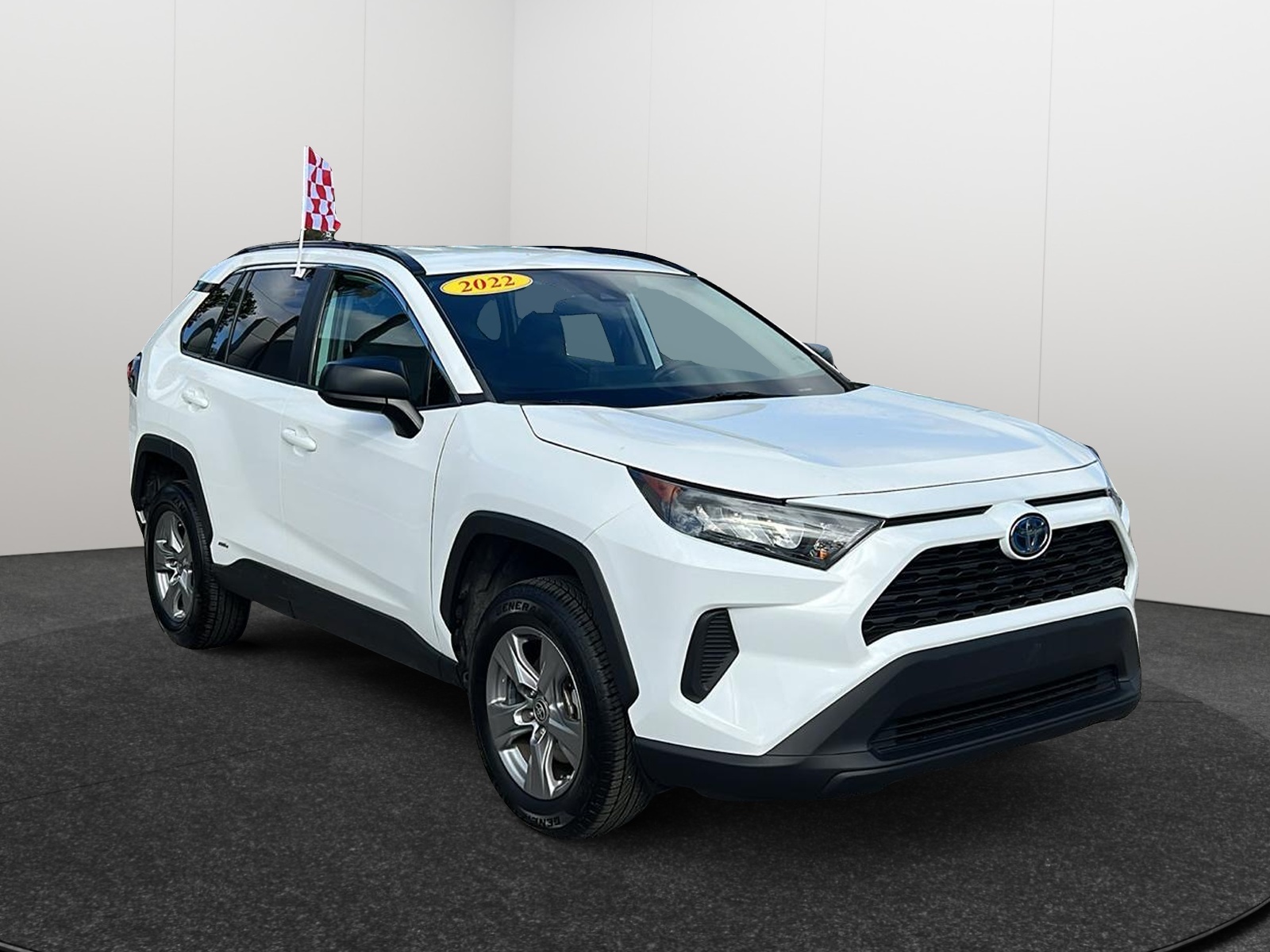 2022 Toyota RAV4 Hybrid LE 1