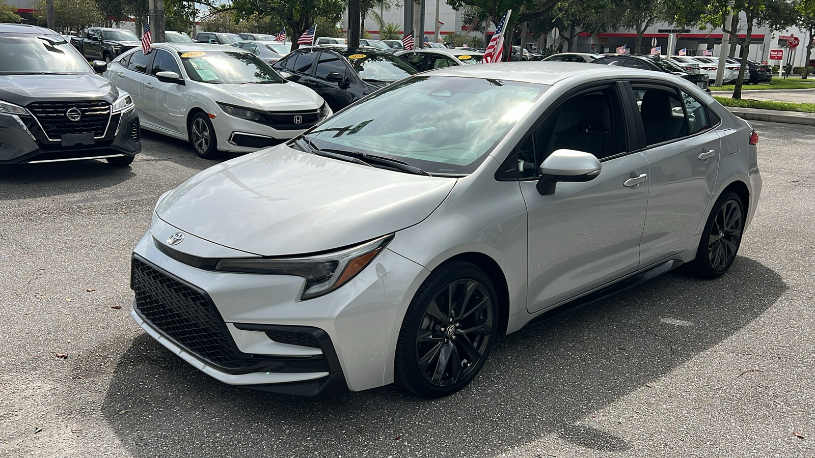 2023 Toyota Corolla SE 3