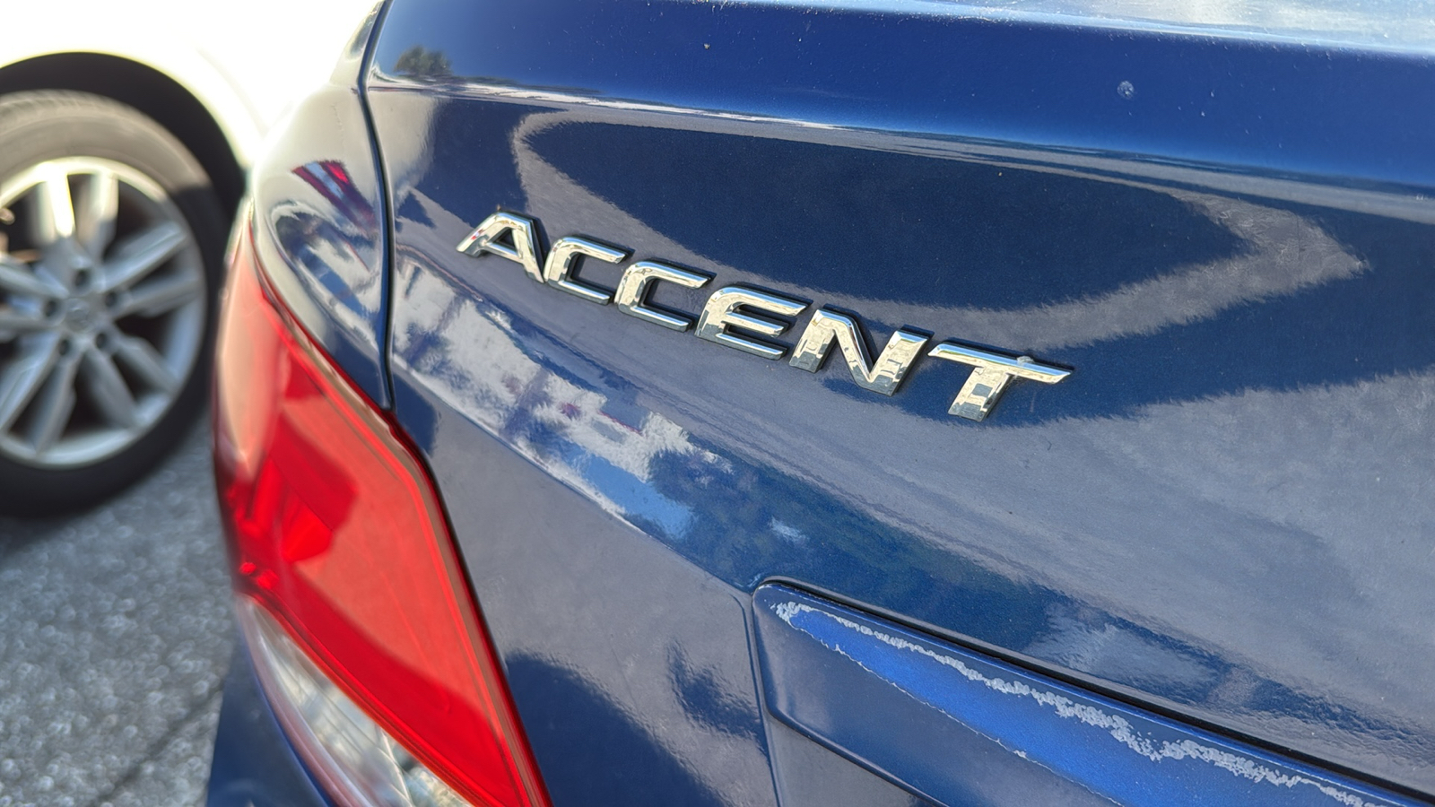 2016 Hyundai Accent SE 6