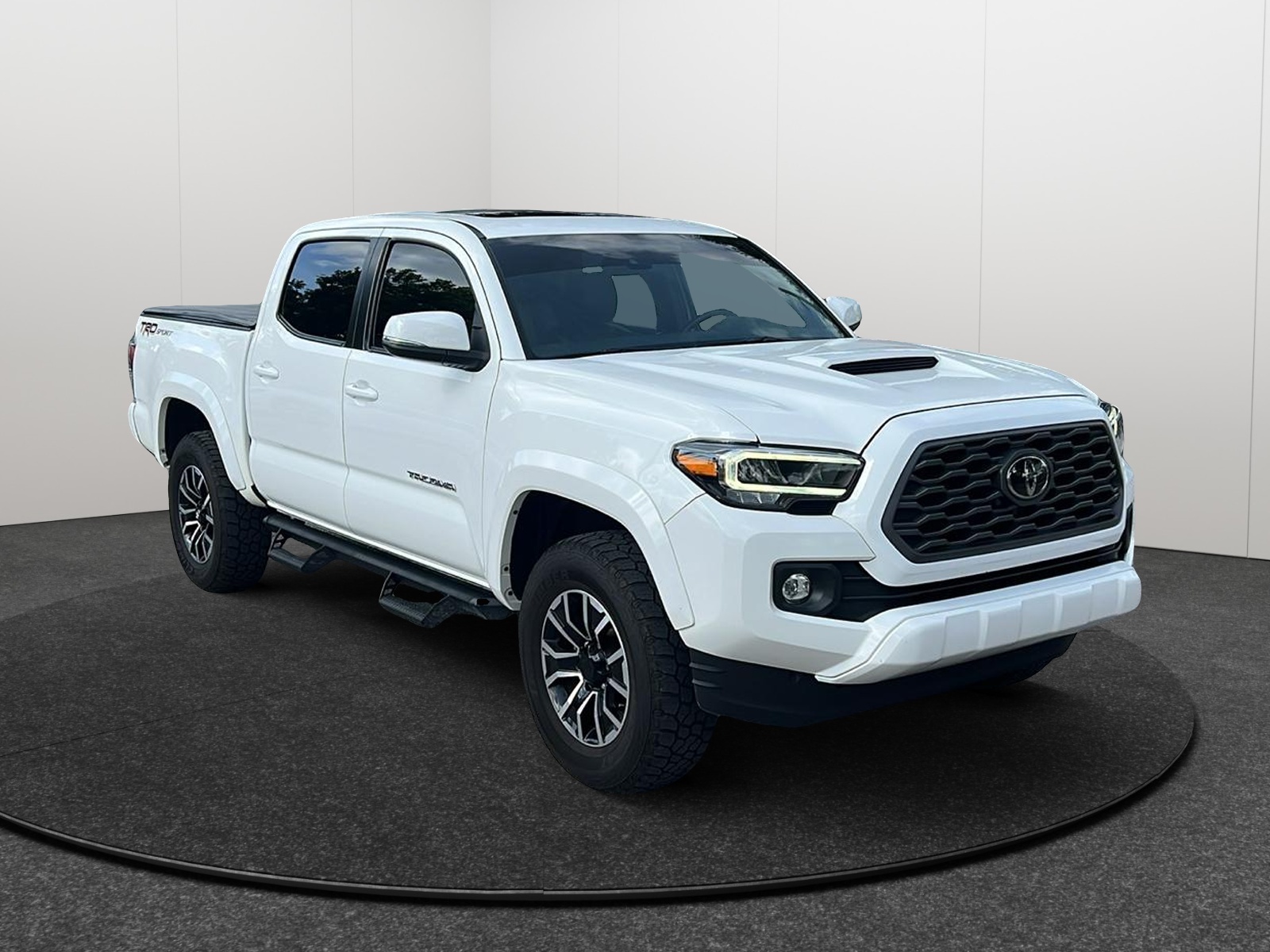 2021 Toyota Tacoma TRD Sport 1