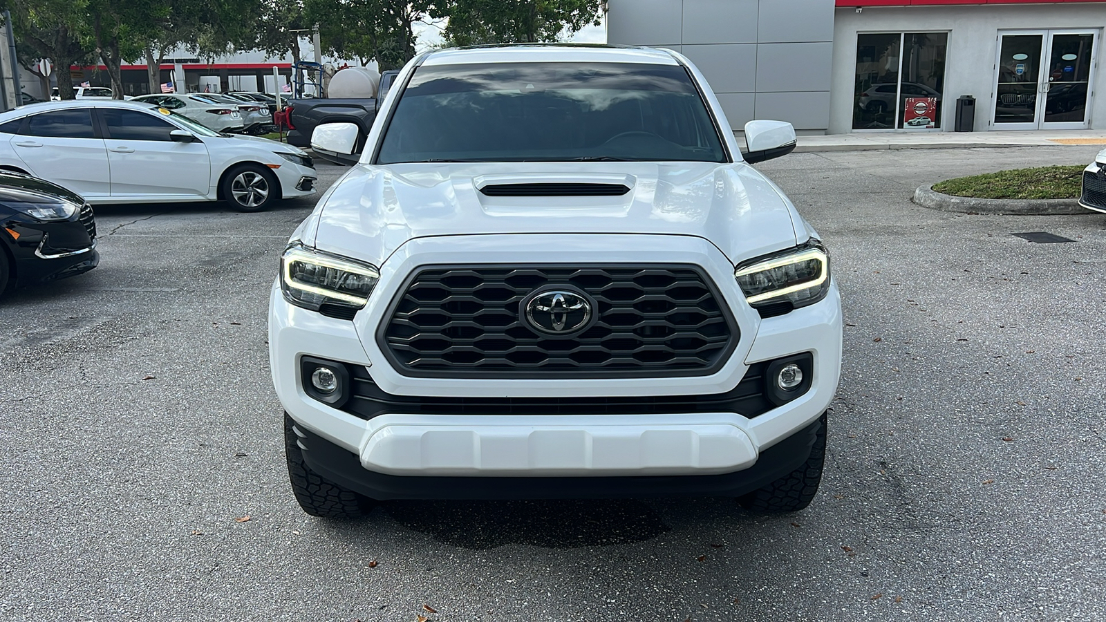 2021 Toyota Tacoma TRD Sport 2