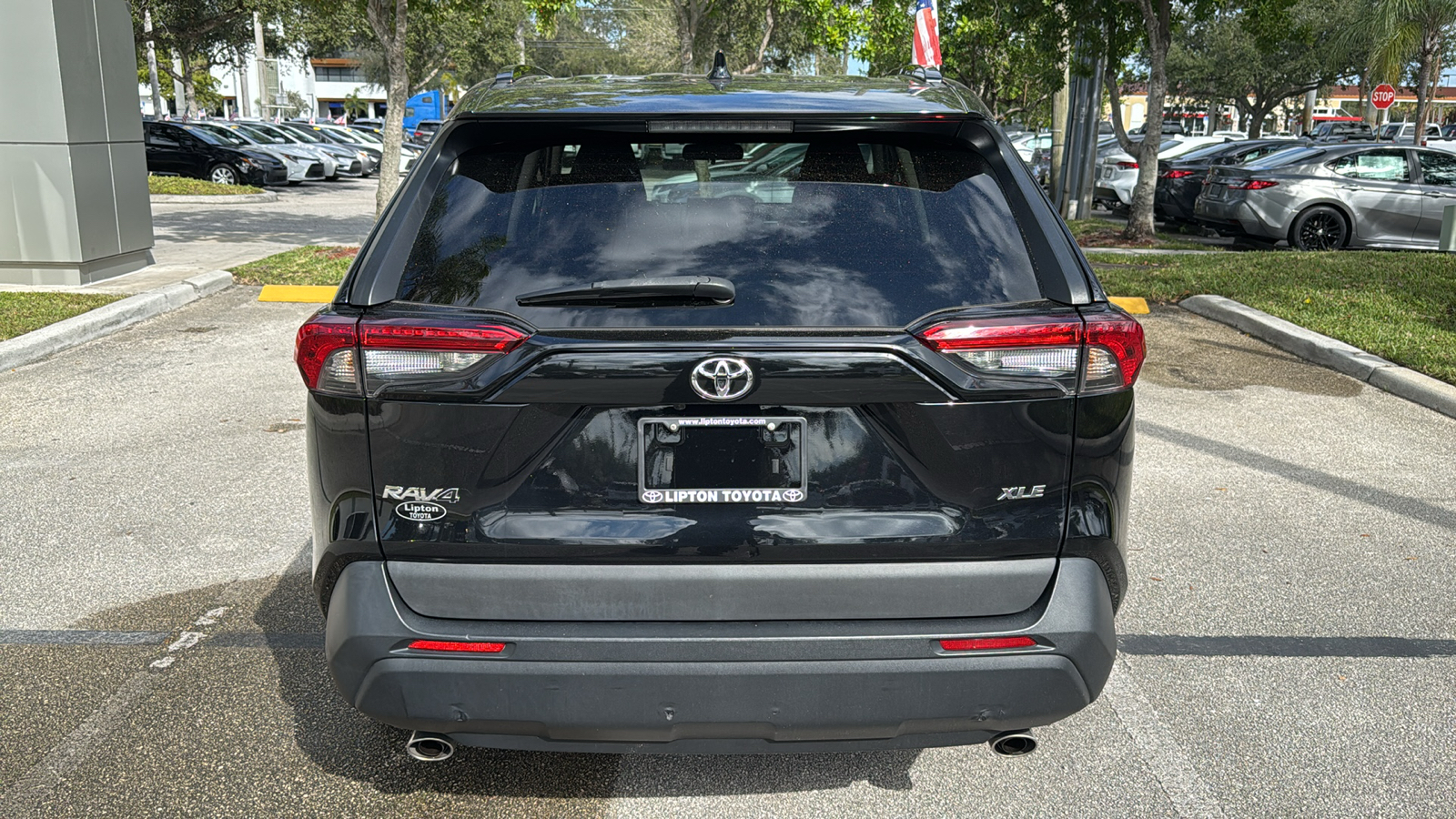 2021 Toyota RAV4 XLE Premium 6