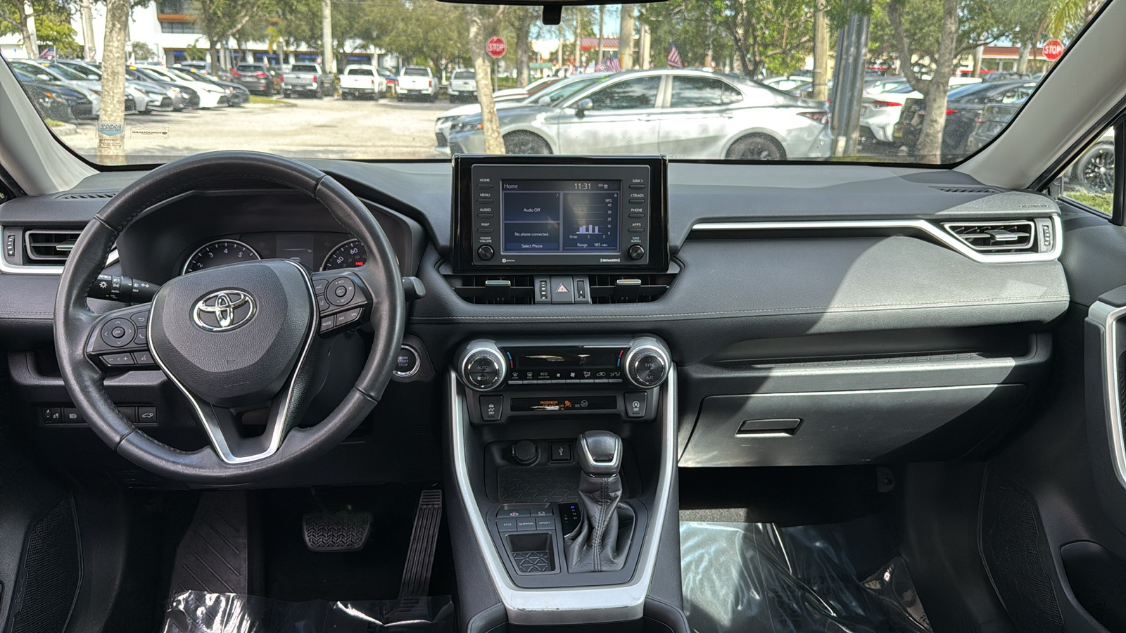 2021 Toyota RAV4 XLE Premium 14