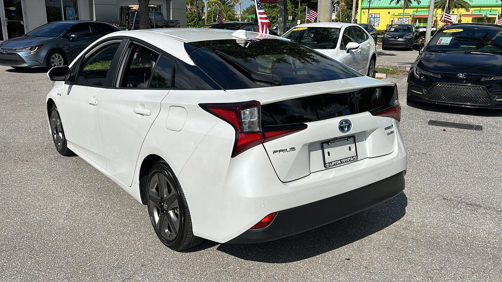 2022 Toyota Prius Limited 5