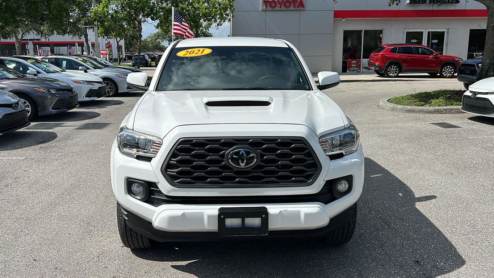 2021 Toyota Tacoma TRD Sport 2