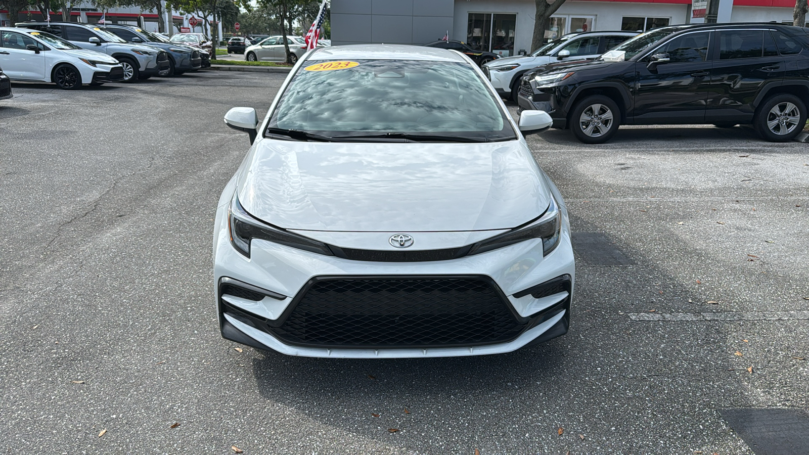 2023 Toyota Corolla SE 2