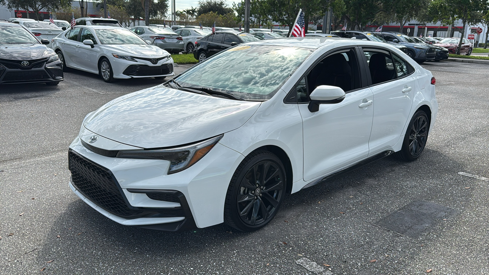 2023 Toyota Corolla SE 3