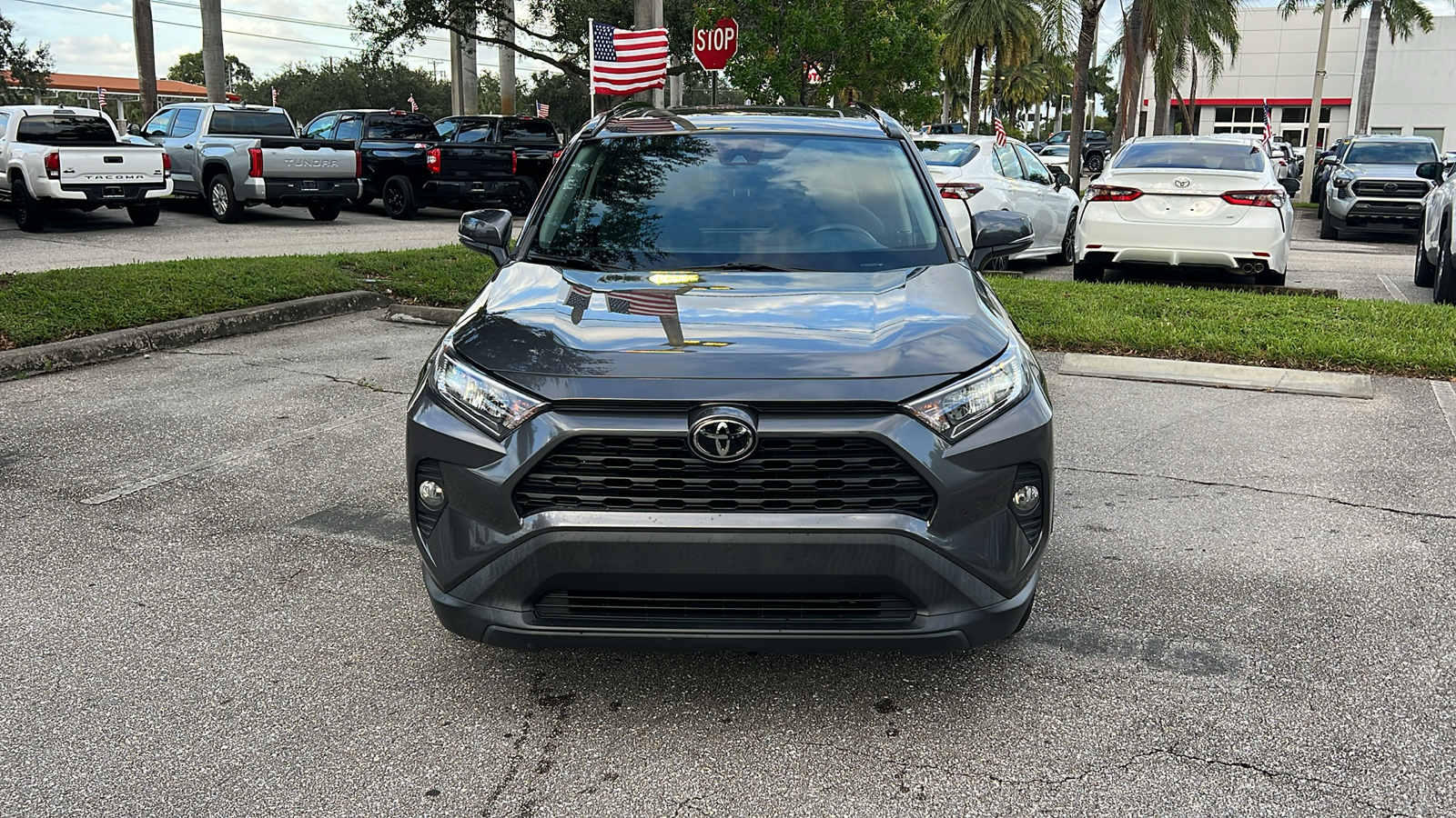 2021 Toyota RAV4 XLE 2