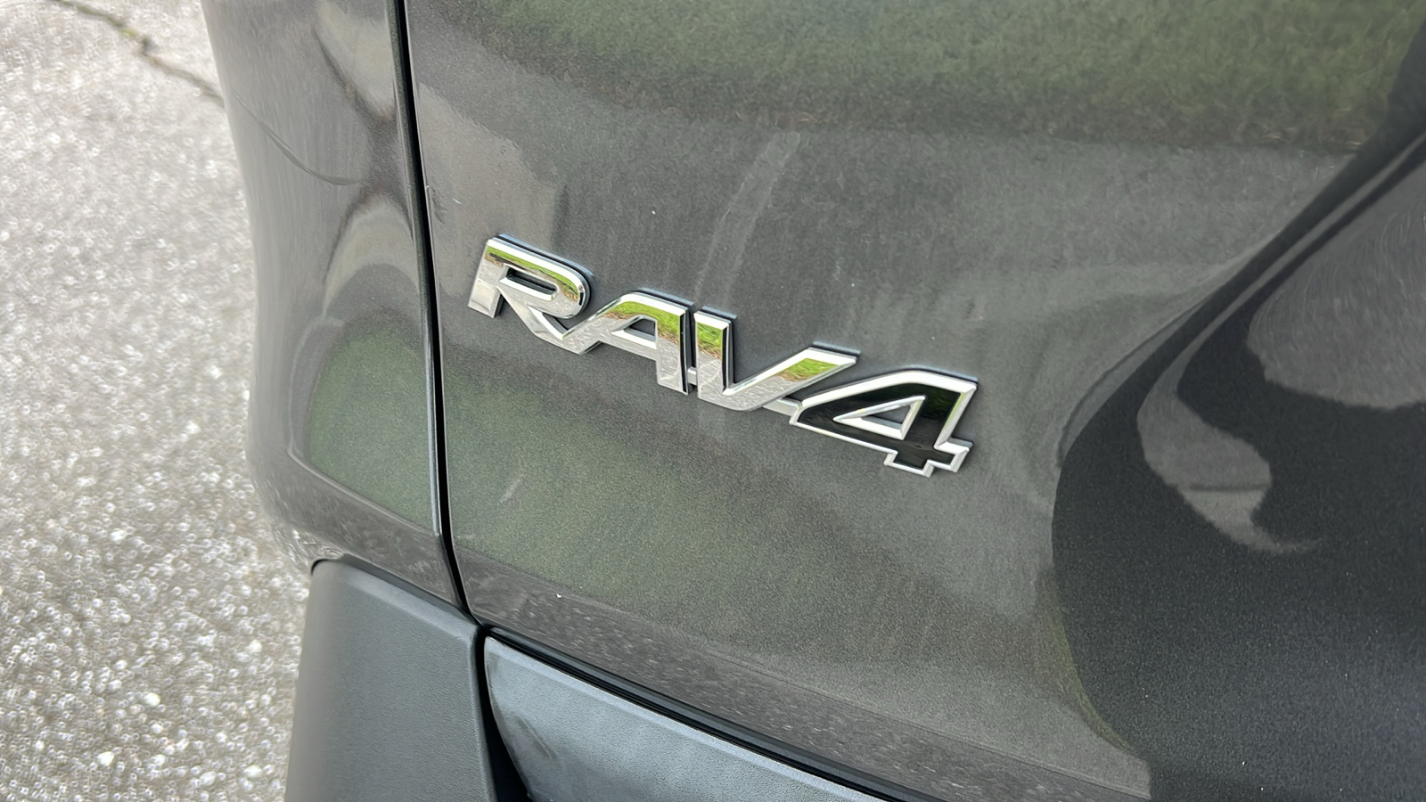 2021 Toyota RAV4 XLE 7