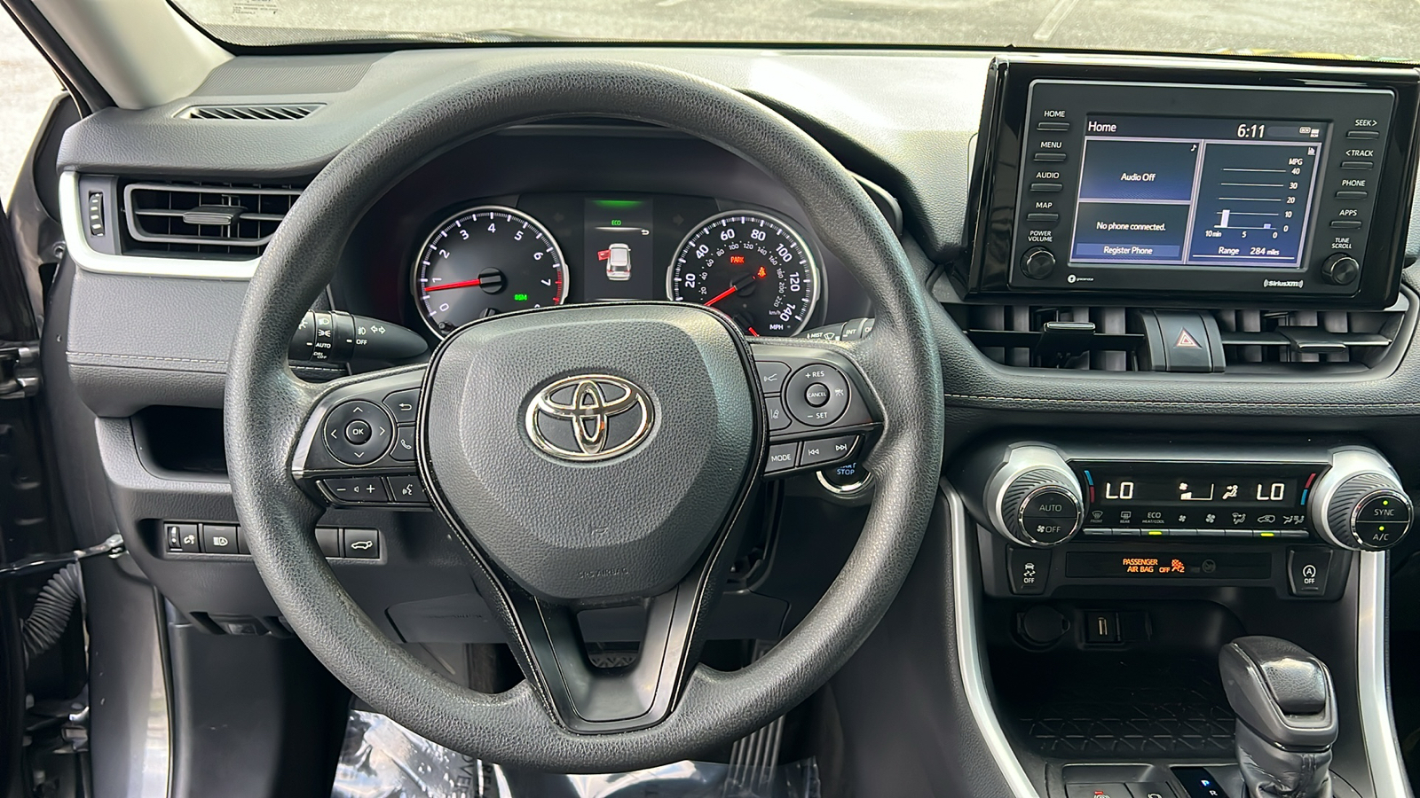 2021 Toyota RAV4 XLE 21