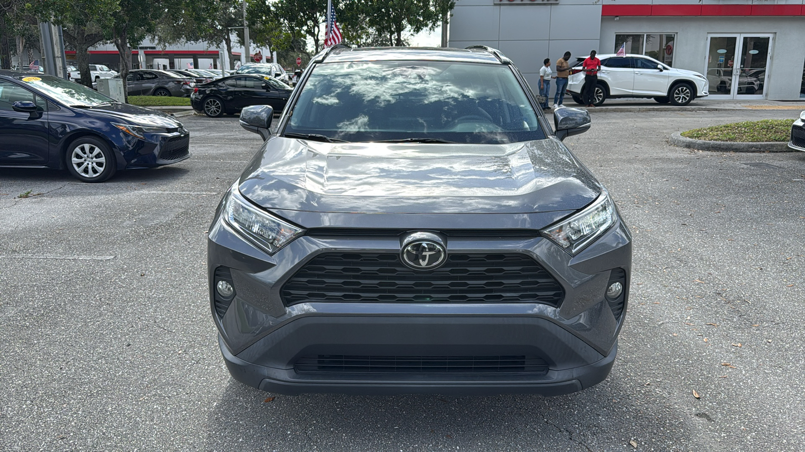 2021 Toyota RAV4 XLE Premium 2