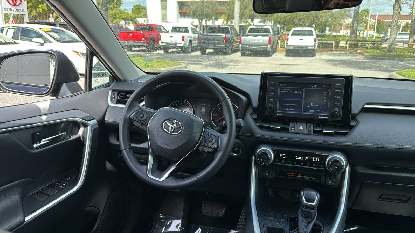 2021 Toyota RAV4 XLE Premium 15