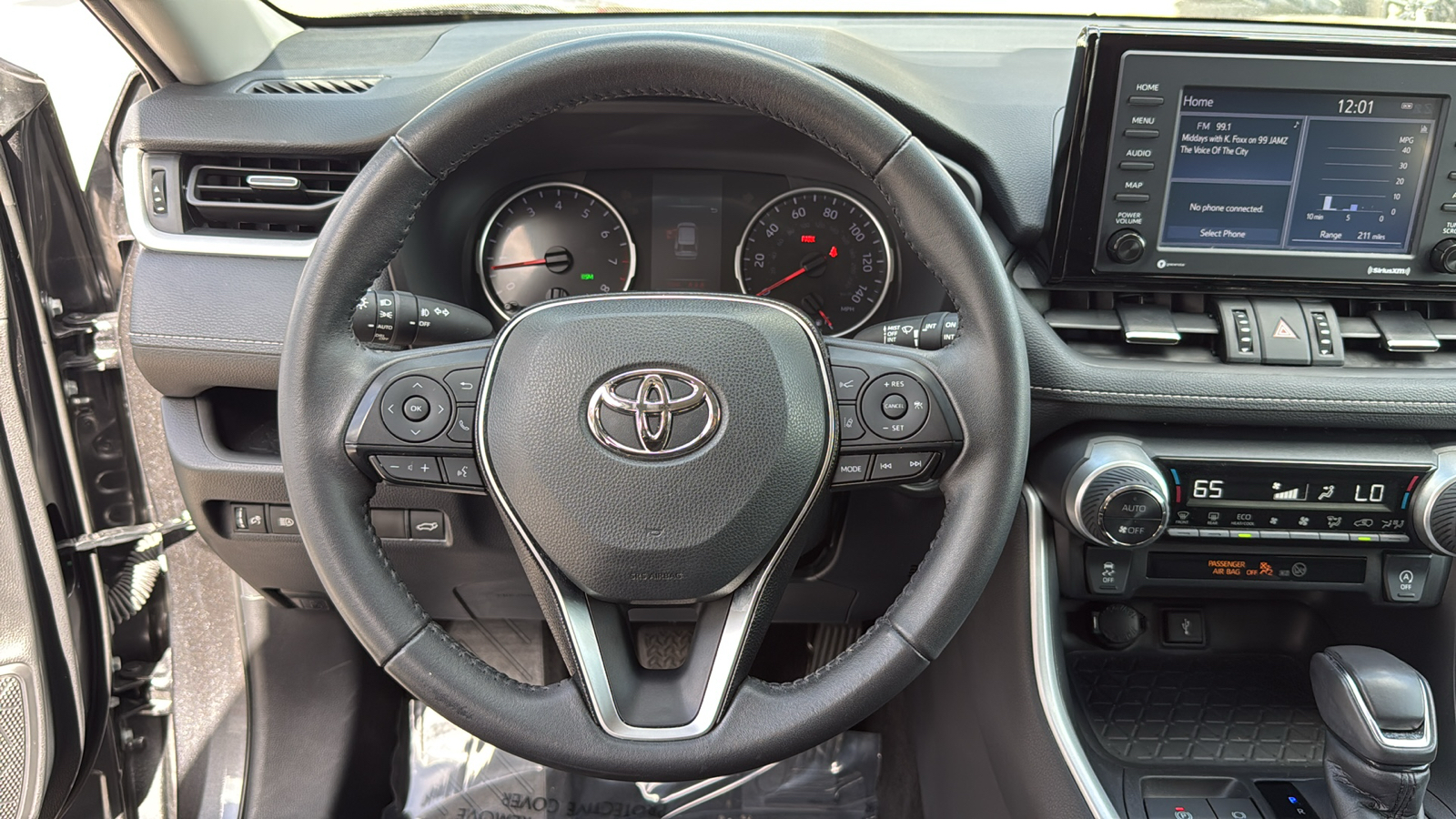 2021 Toyota RAV4 XLE Premium 21