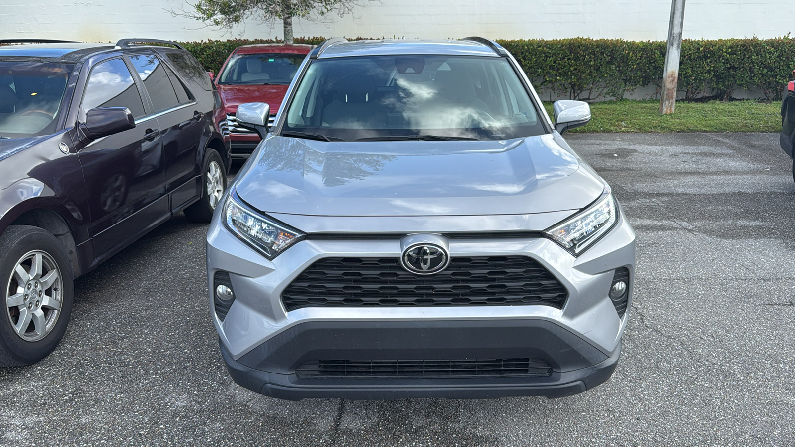 2021 Toyota RAV4 XLE 2