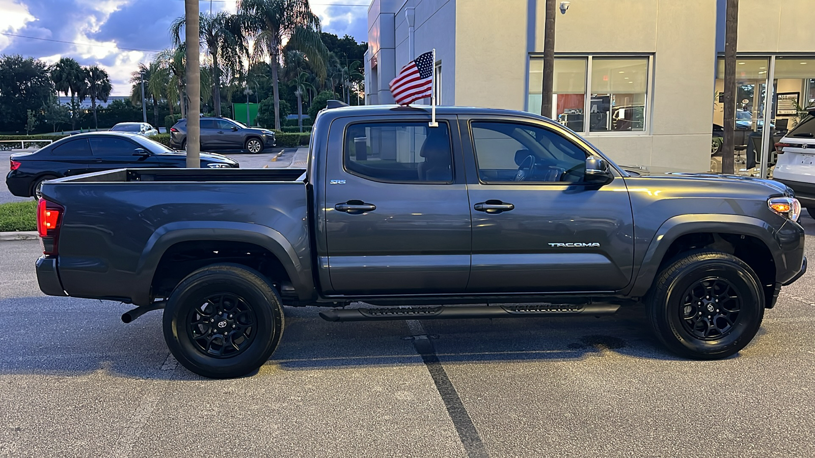 2022 Toyota Tacoma SR5 10