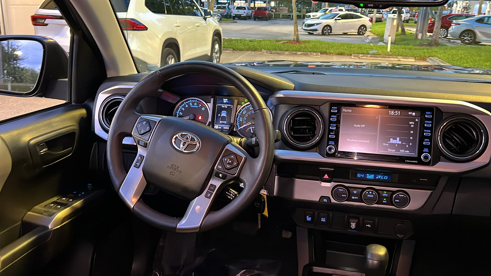 2022 Toyota Tacoma SR5 14