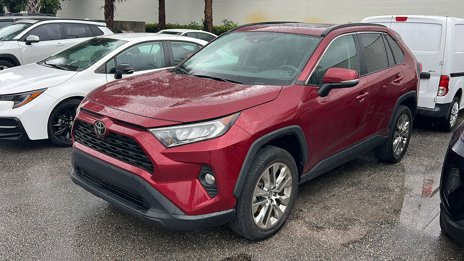 2021 Toyota RAV4 XLE Premium 3