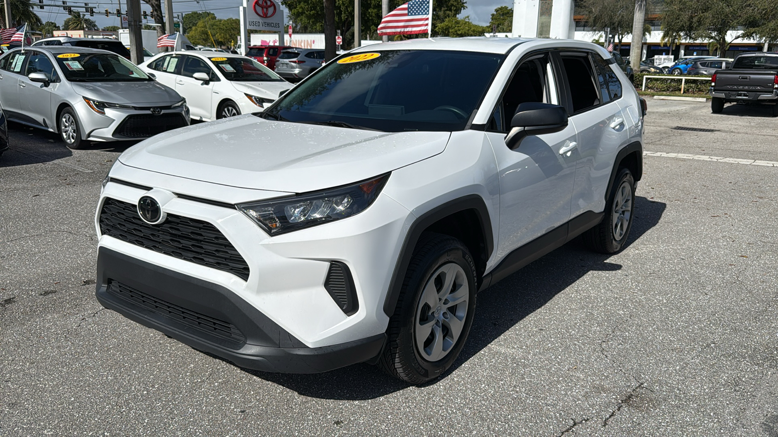 2022 Toyota RAV4 LE 3