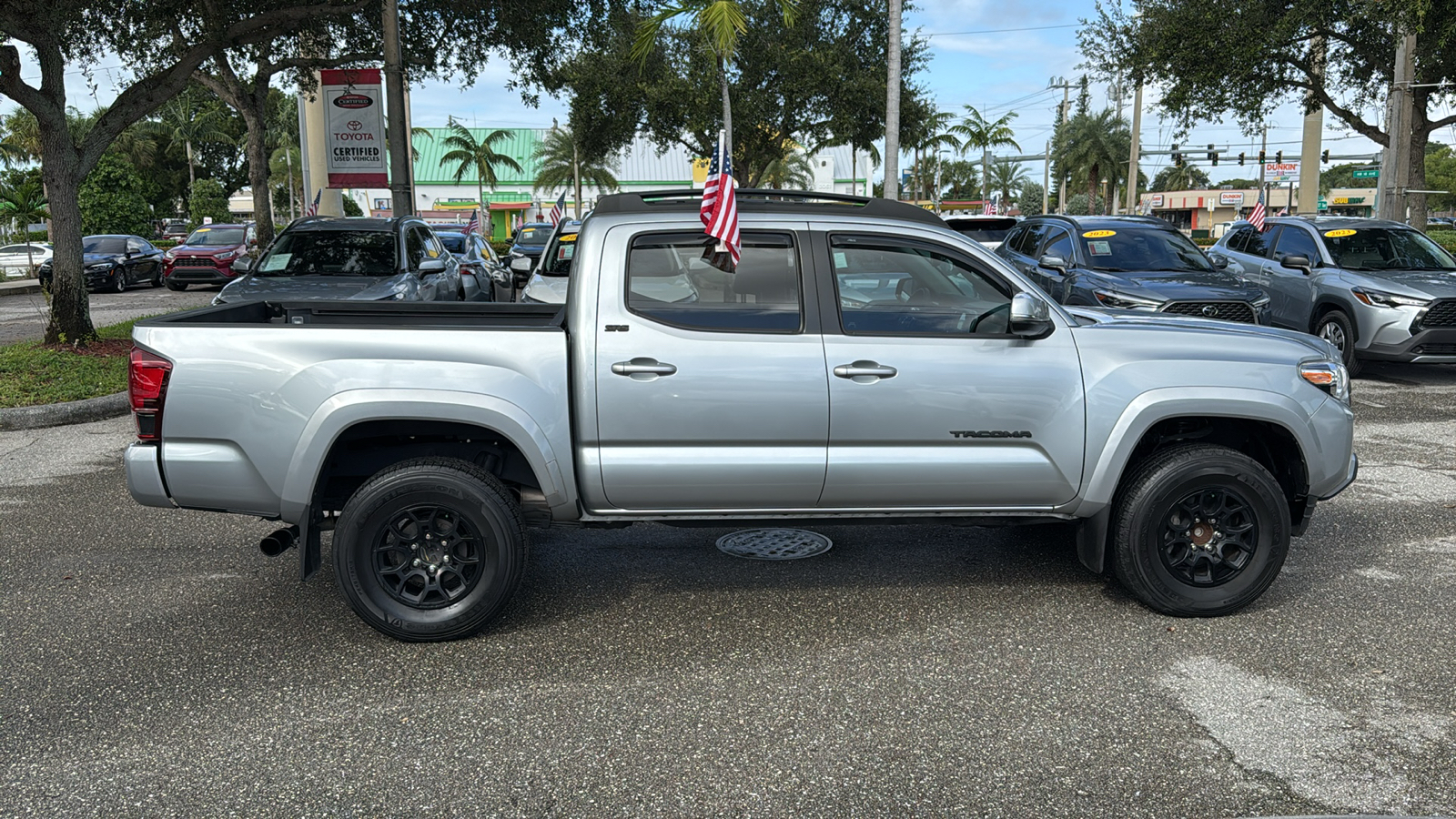 2022 Toyota Tacoma SR5 10