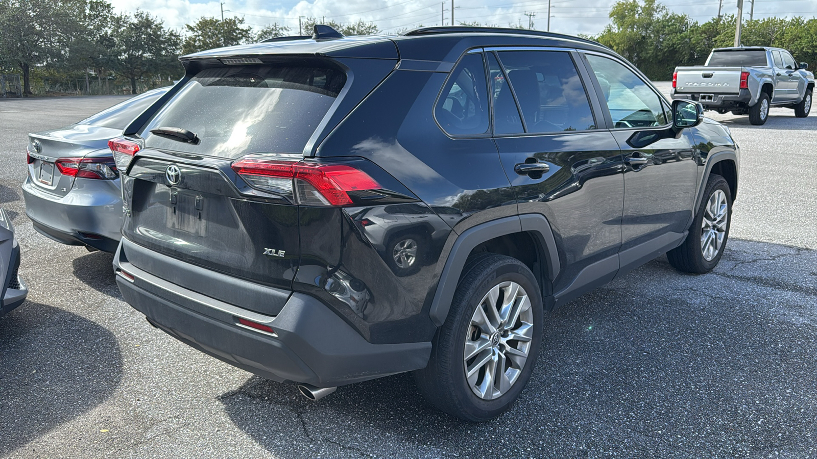 2022 Toyota RAV4 XLE Premium 8