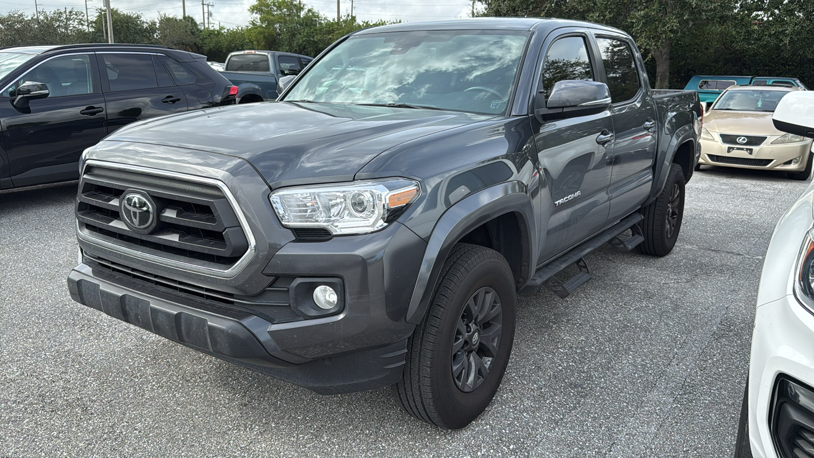 2022 Toyota Tacoma SR5 3