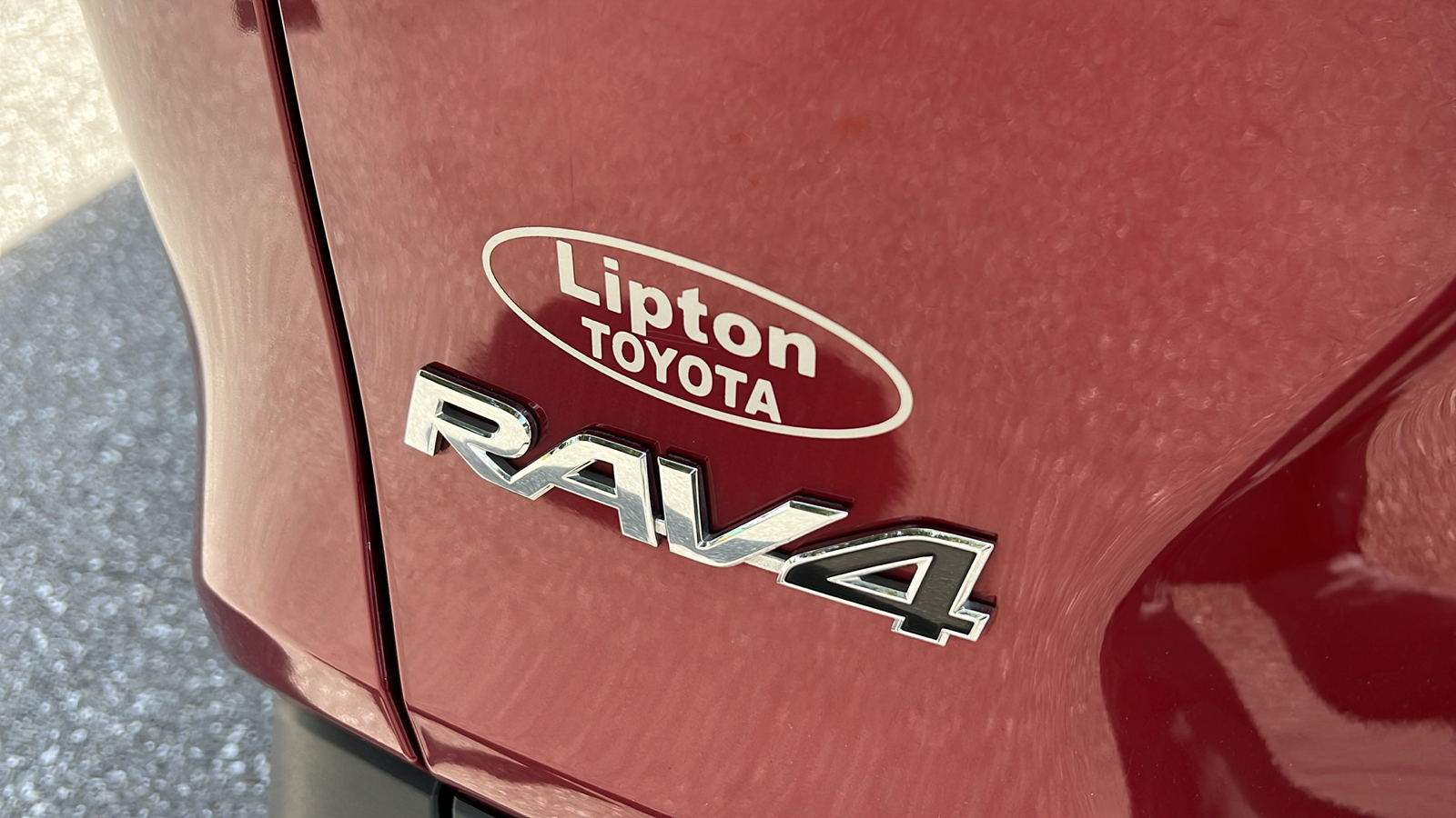 2022 Toyota RAV4 LE 7