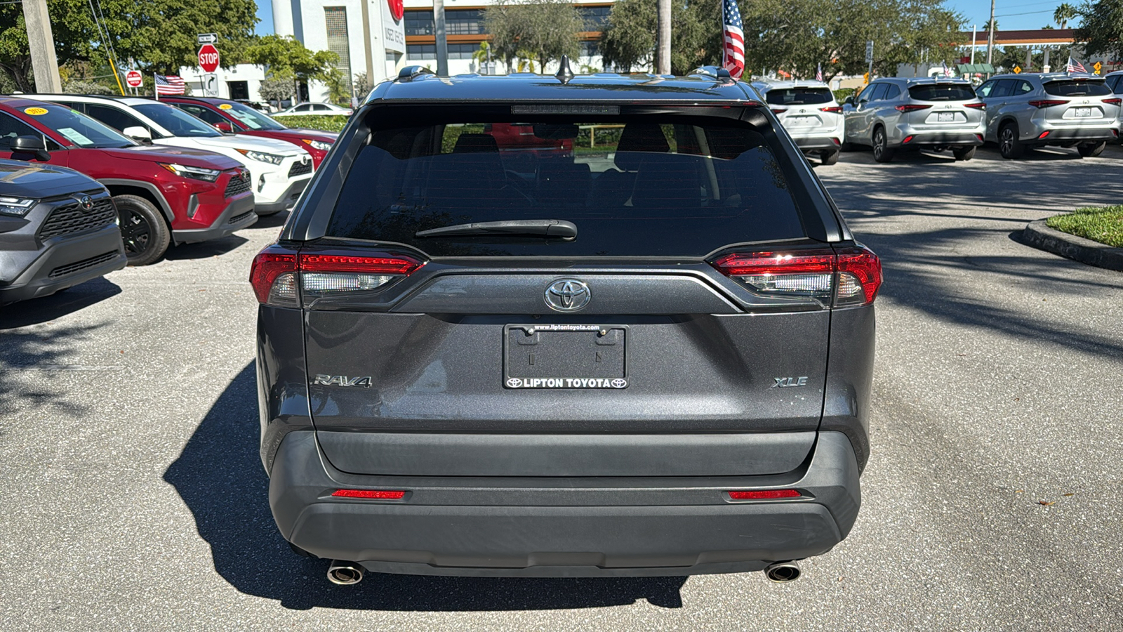 2022 Toyota RAV4 XLE Premium 6