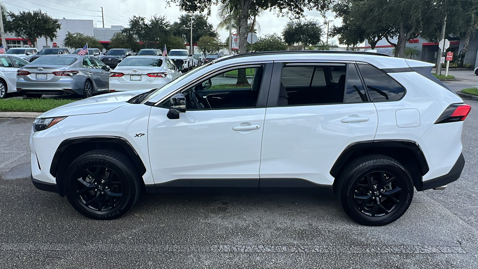 2022 Toyota RAV4 XLE 4