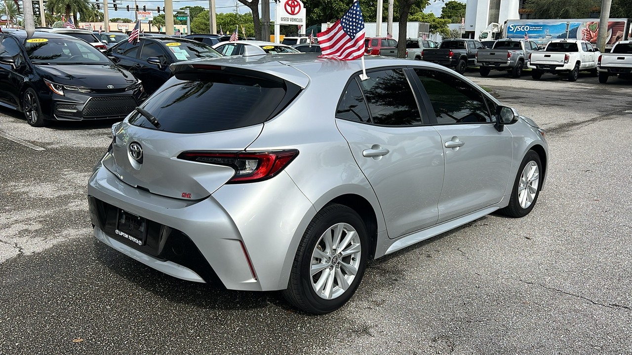 2023 Toyota Corolla Hatchback SE 10