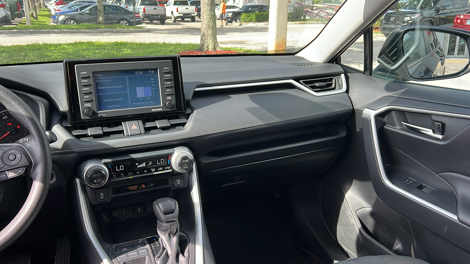 2022 Toyota RAV4 XLE 15