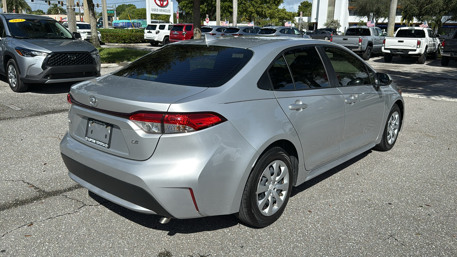 2022 Toyota Corolla LE 10