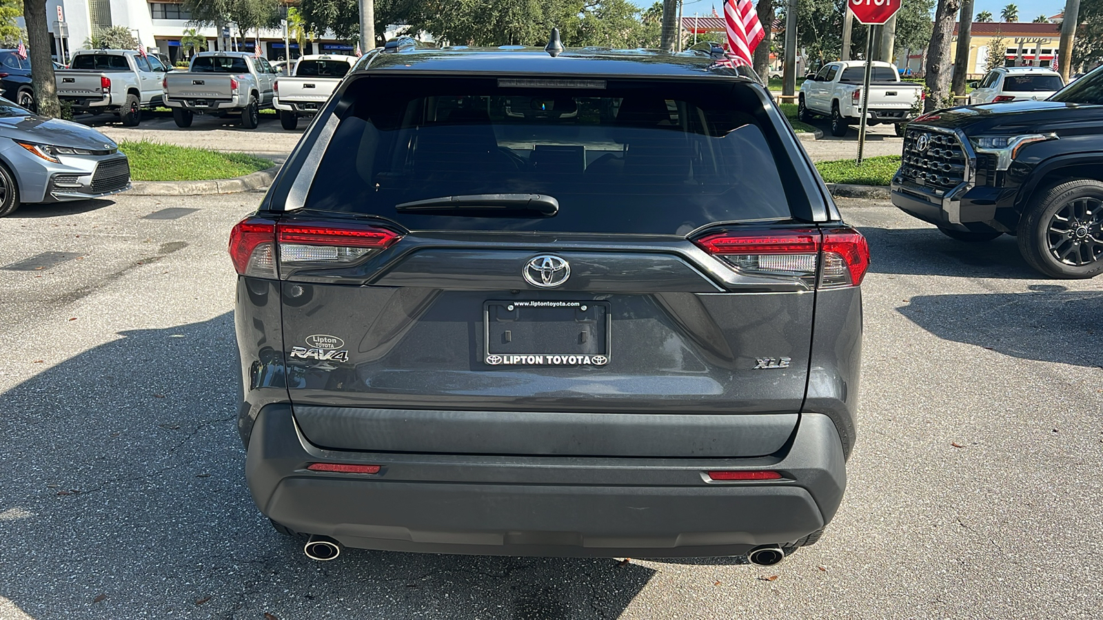 2023 Toyota RAV4 XLE 6