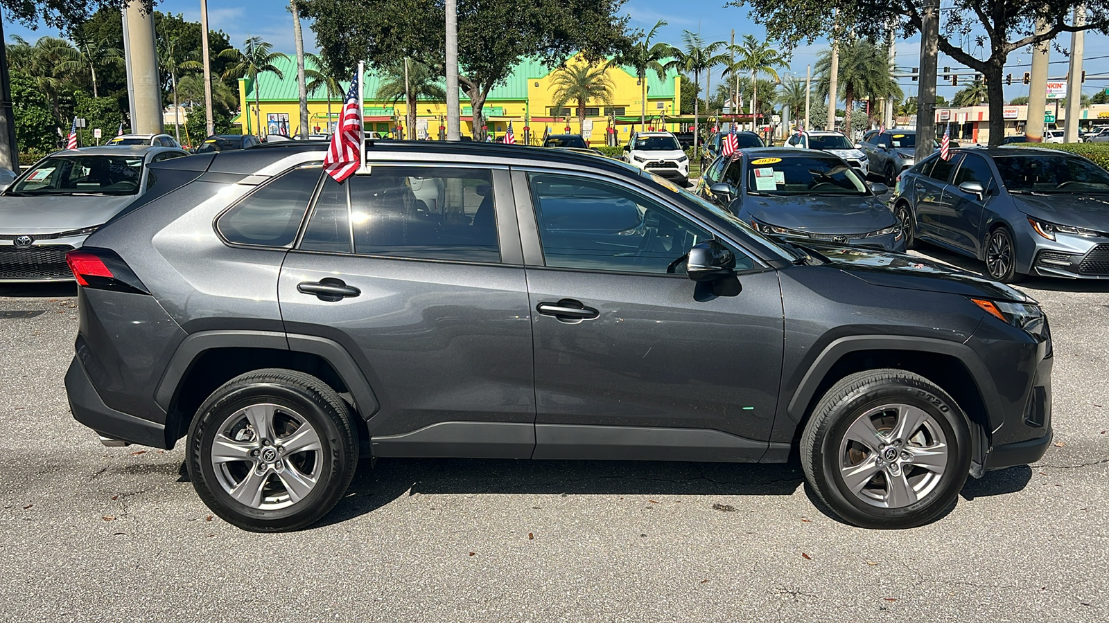 2023 Toyota RAV4 XLE 11