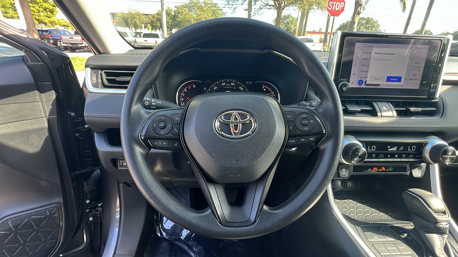 2023 Toyota RAV4 XLE 20