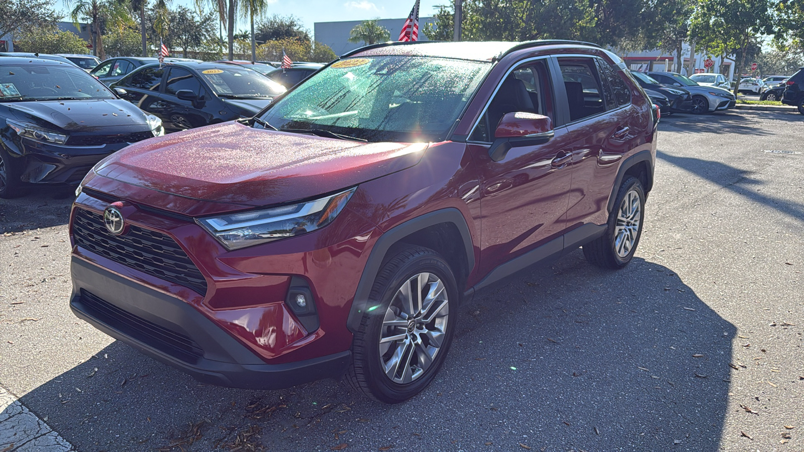 2022 Toyota RAV4 XLE Premium 3