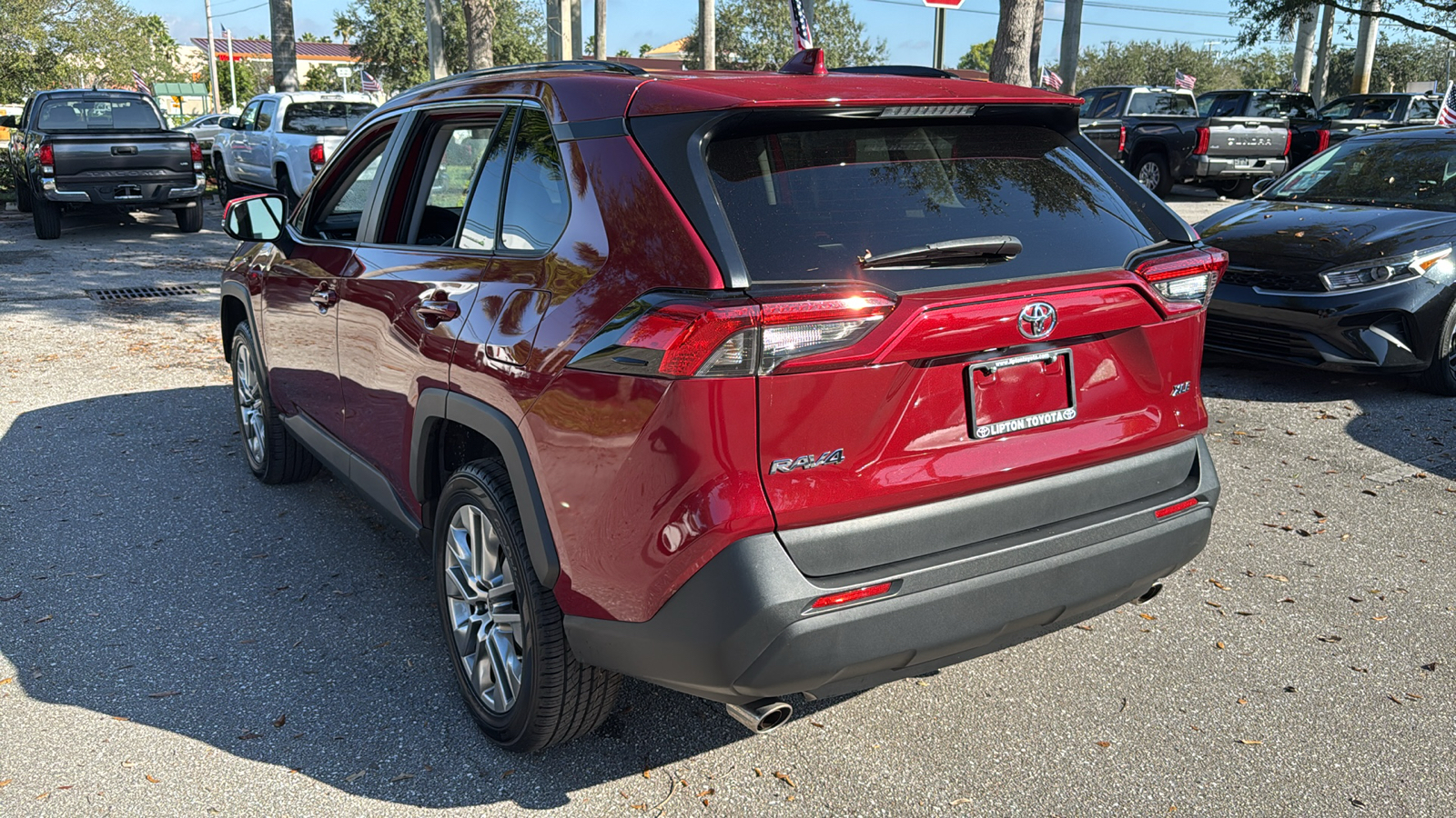 2022 Toyota RAV4 XLE Premium 5