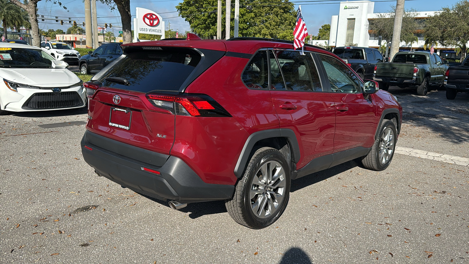 2022 Toyota RAV4 XLE Premium 10