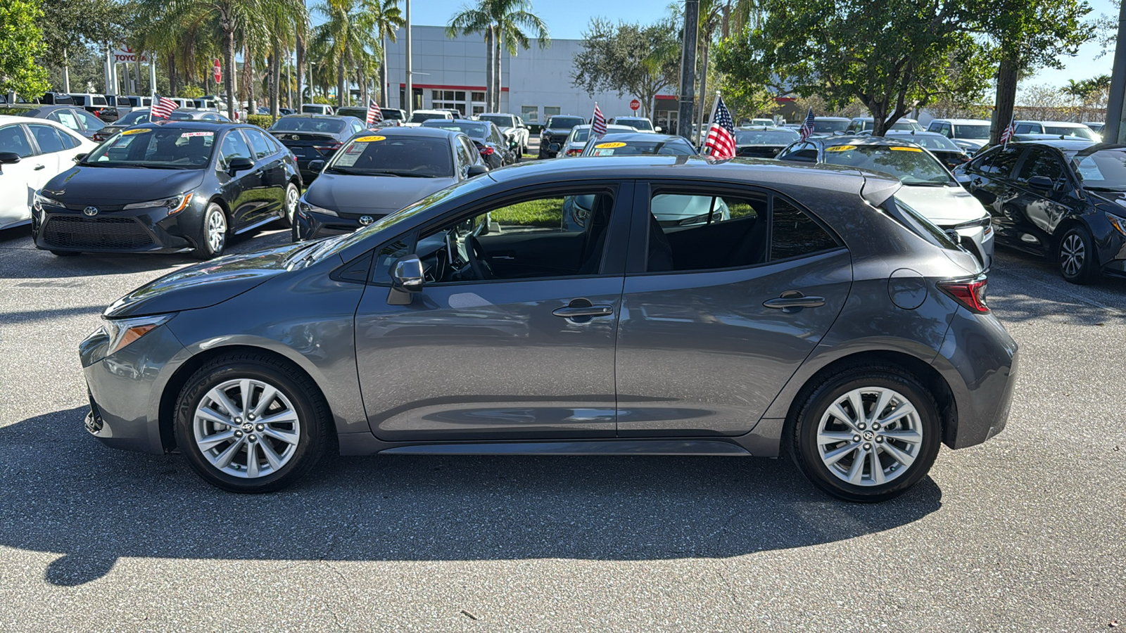 2024 Toyota Corolla Hatchback SE 4