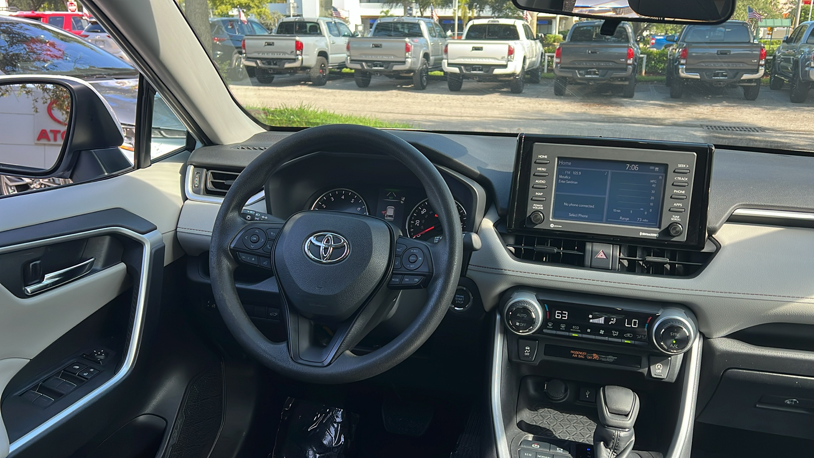 2022 Toyota RAV4 XLE 15