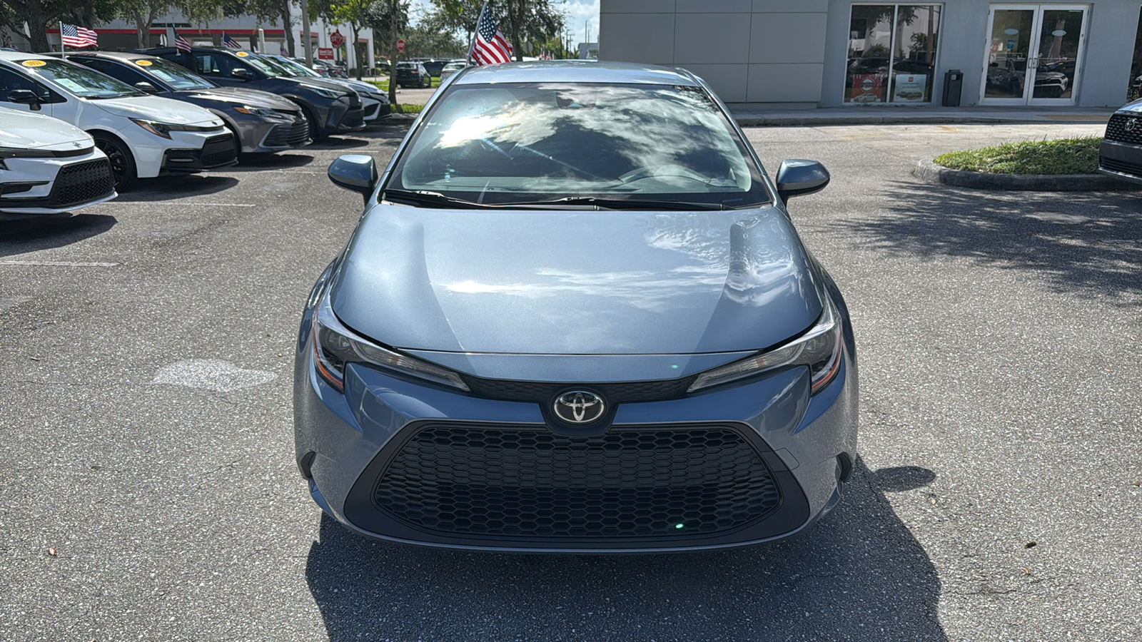 2022 Toyota Corolla LE 2